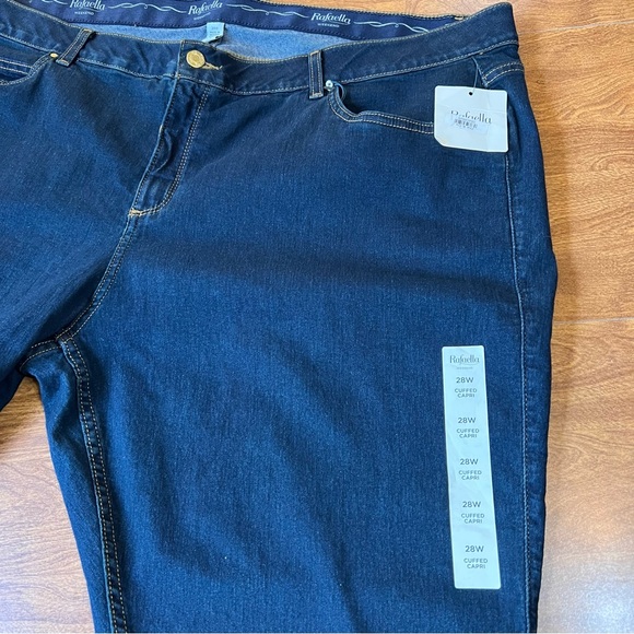Rafaella Weekend NWT indigo Cuffed Capri Denim Jeans plus size 28W - Picture 5 of 8